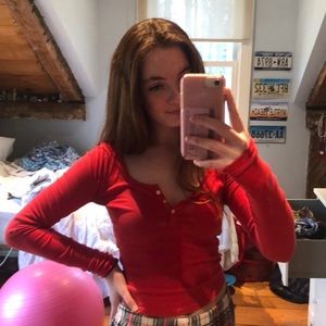 Hollister red top